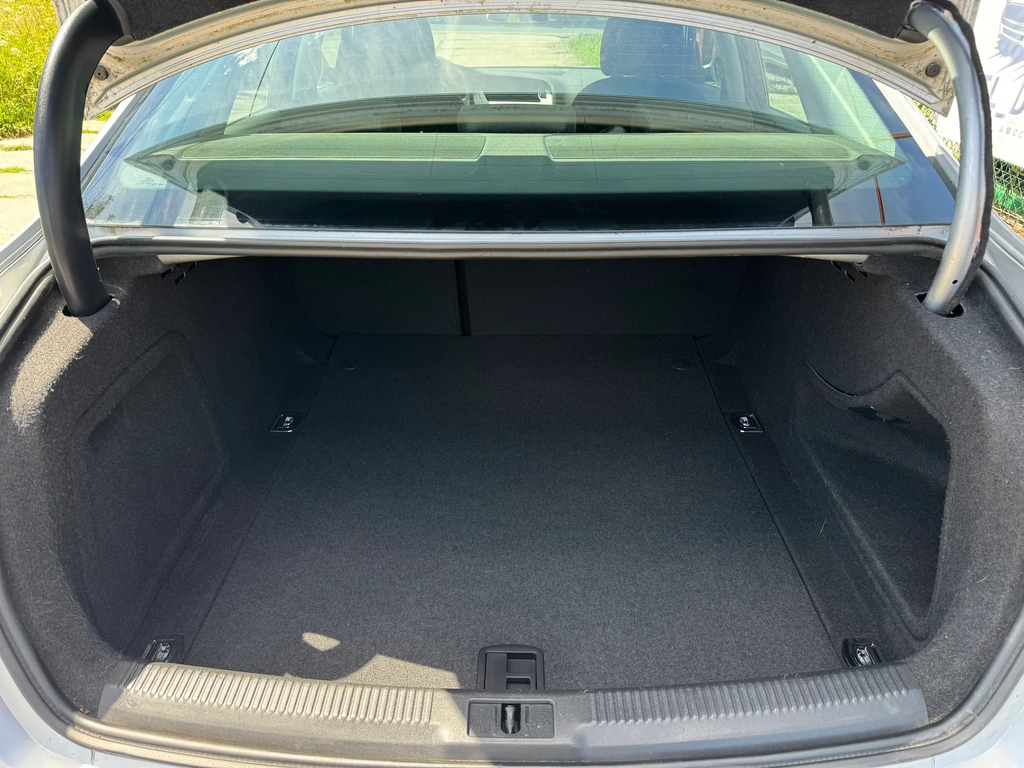 Audi A4 B8 SB451HW-04.webp