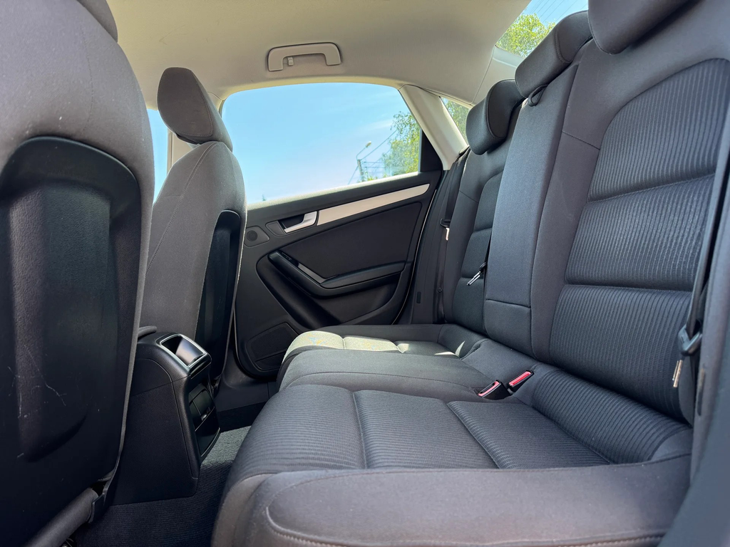 Audi A4 B8 SB451HW-08.webp