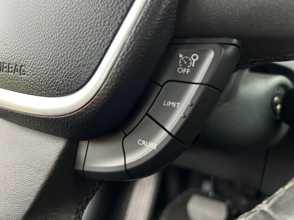 Peugeot 508 SB324HW-01.webp