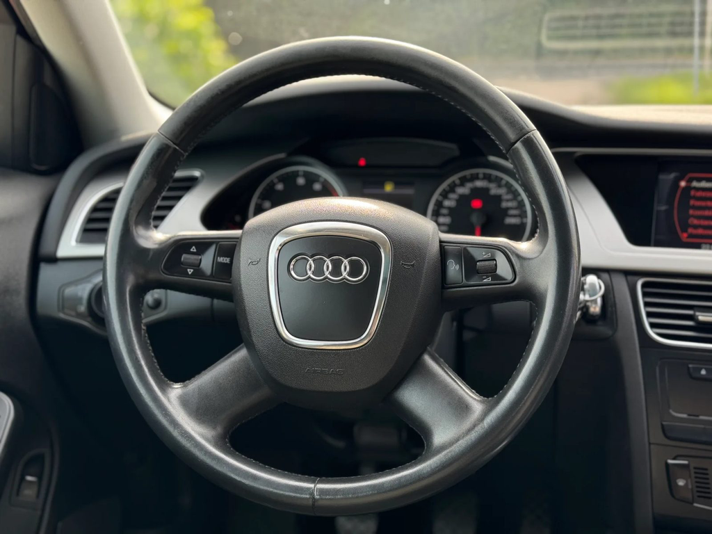 Audi A4 B8 SB836HW-20.webp