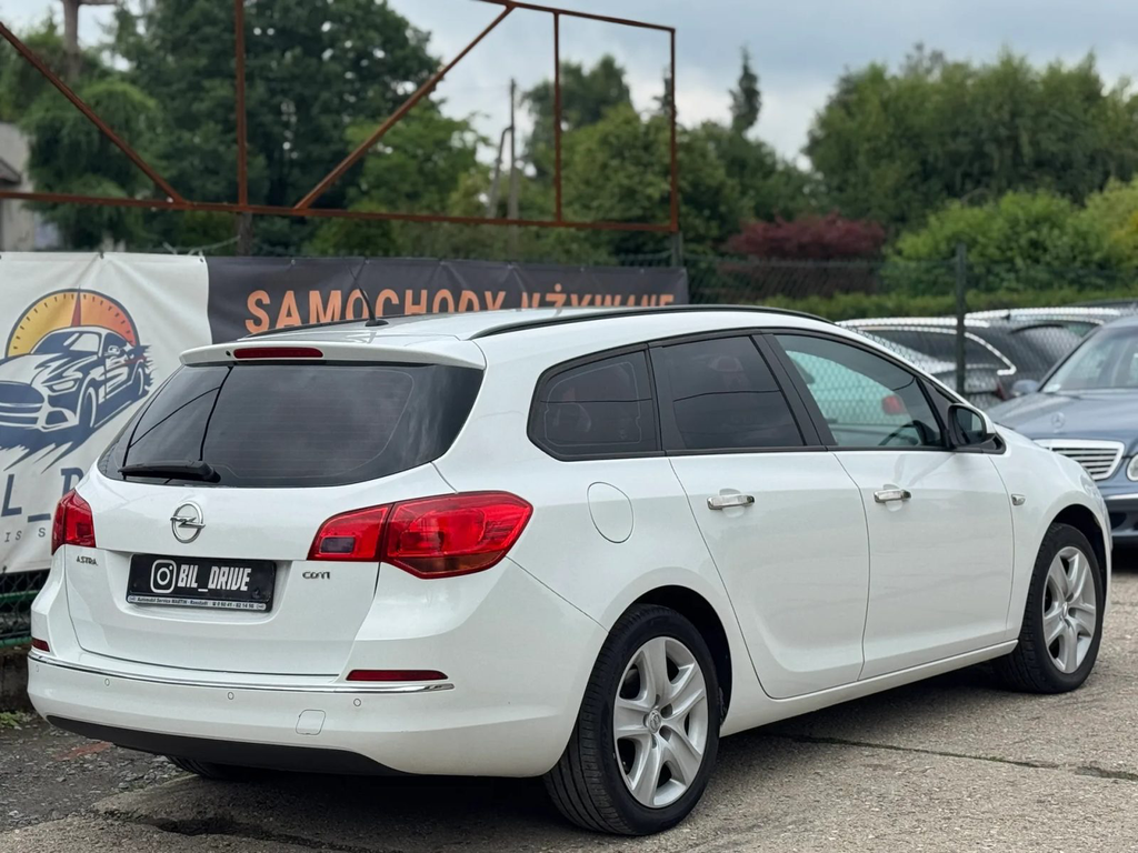Opel Astra J SB857HU-15.webp
