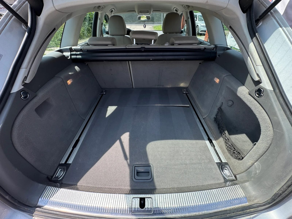 Audi A4 B8 SB671HW-04.webp