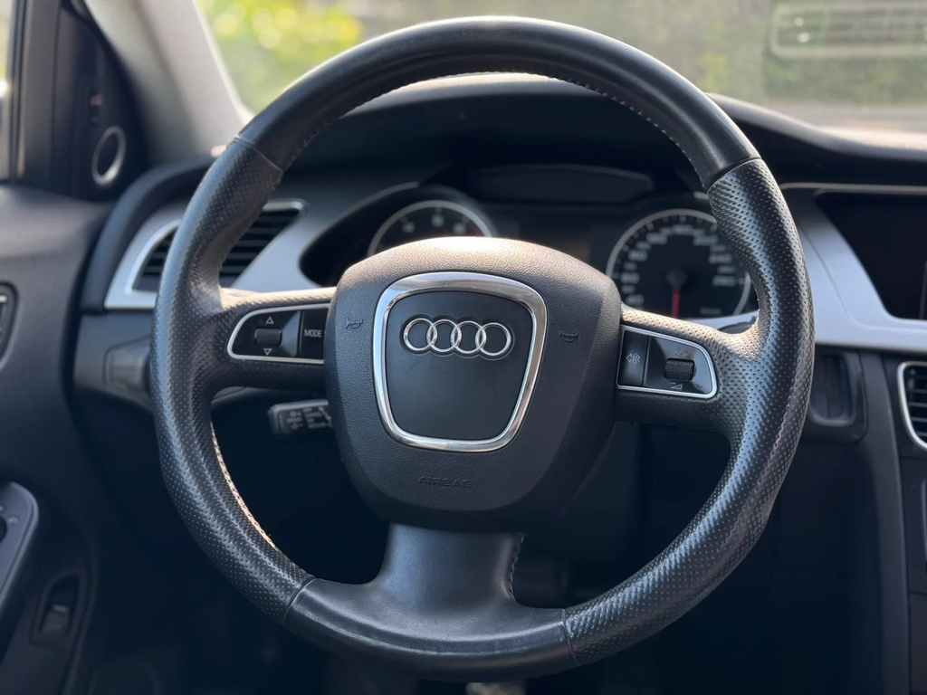 Audi A4 B8 SB835HW-08.webp