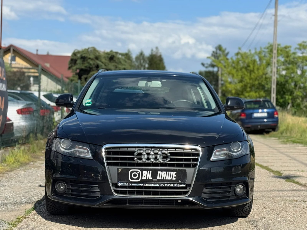 Audi A4 B8 SB835HW-01.webp