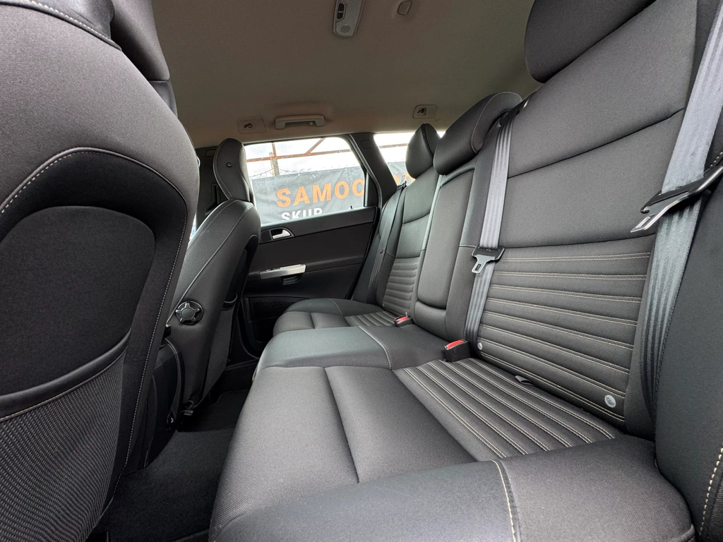 Volvo V50 SB897HW-06.webp
