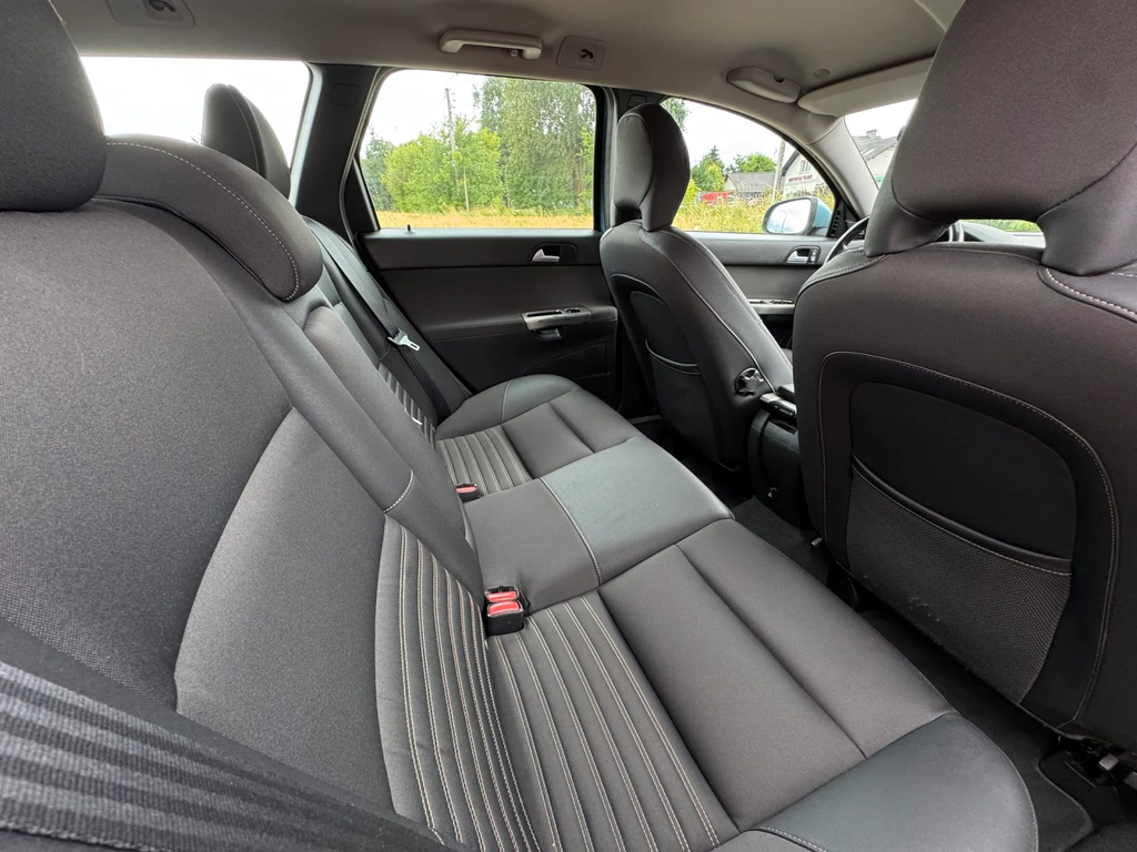 Volvo V50 SB897HW-05.webp
