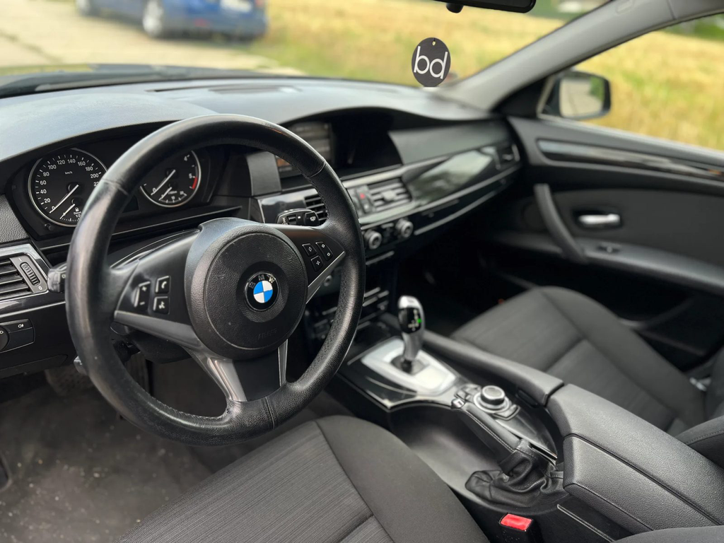 BMW 520D SB197JA-09.webp