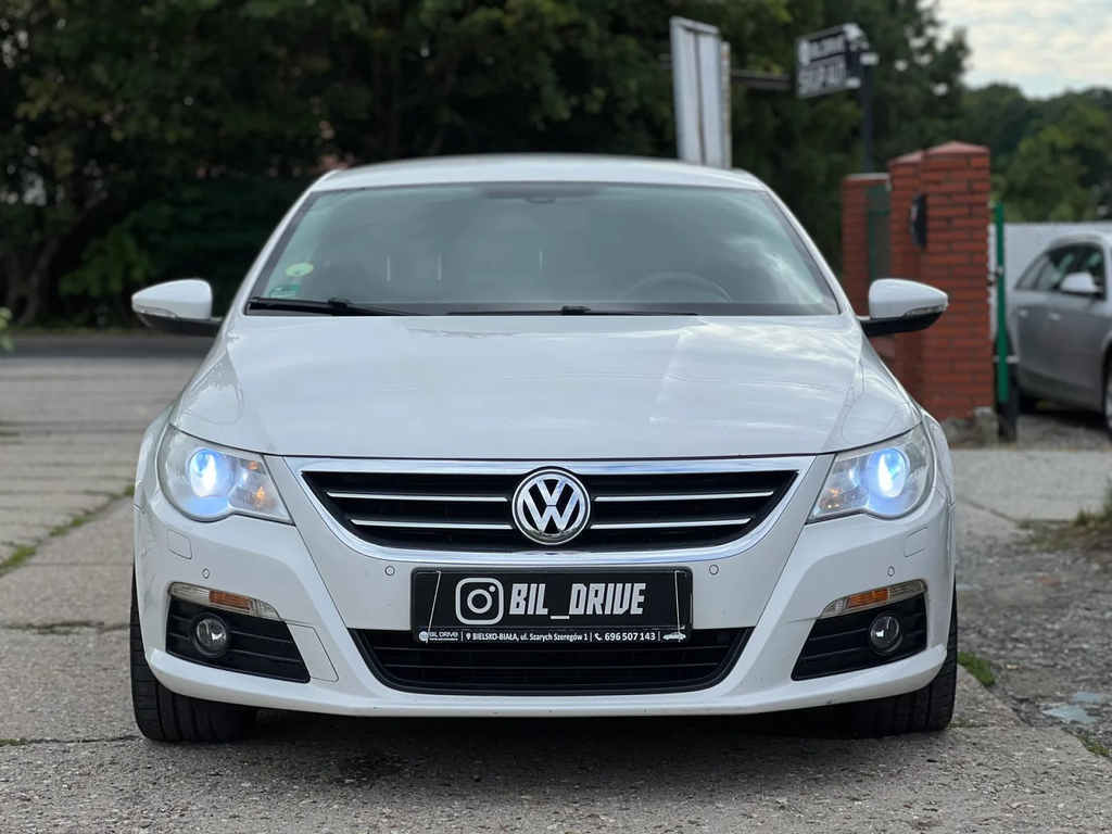 Volkswagen Passat CC SB963HW-12.webp