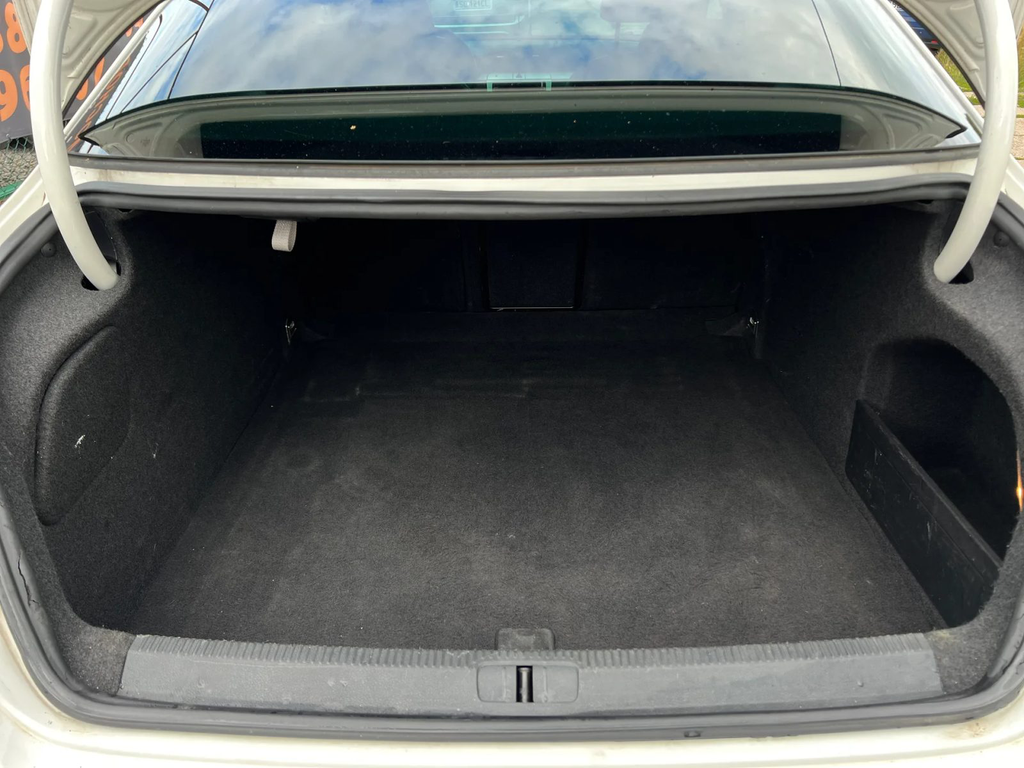 Volkswagen Passat CC SB963HW-02.webp