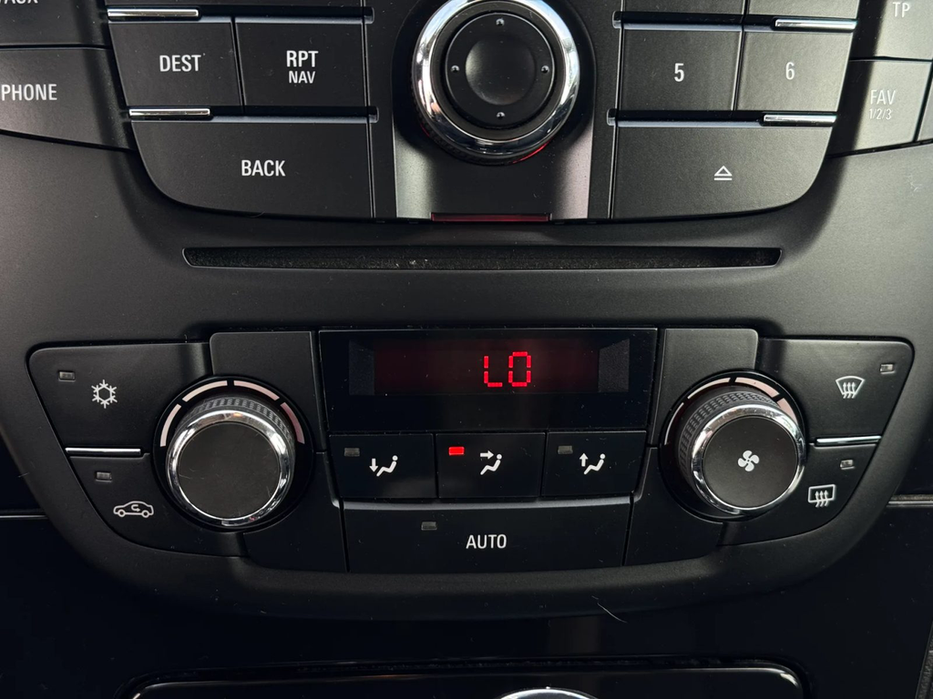 Opel Insignia SB728HW-11.webp