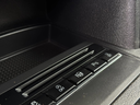 Volkswagen Touran SB049JA-15.webp