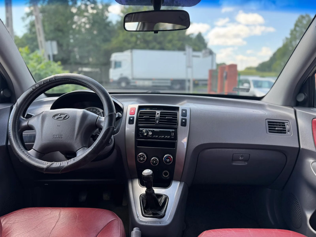Hyundai Tucson KOS47624-06.webp