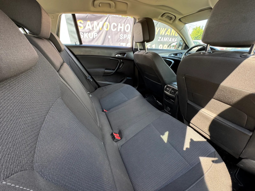 Opel Insignia SB892HW-07.webp