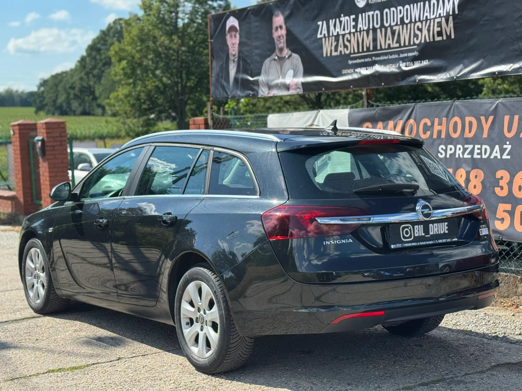 Opel Insignia SB892HW-02.webp