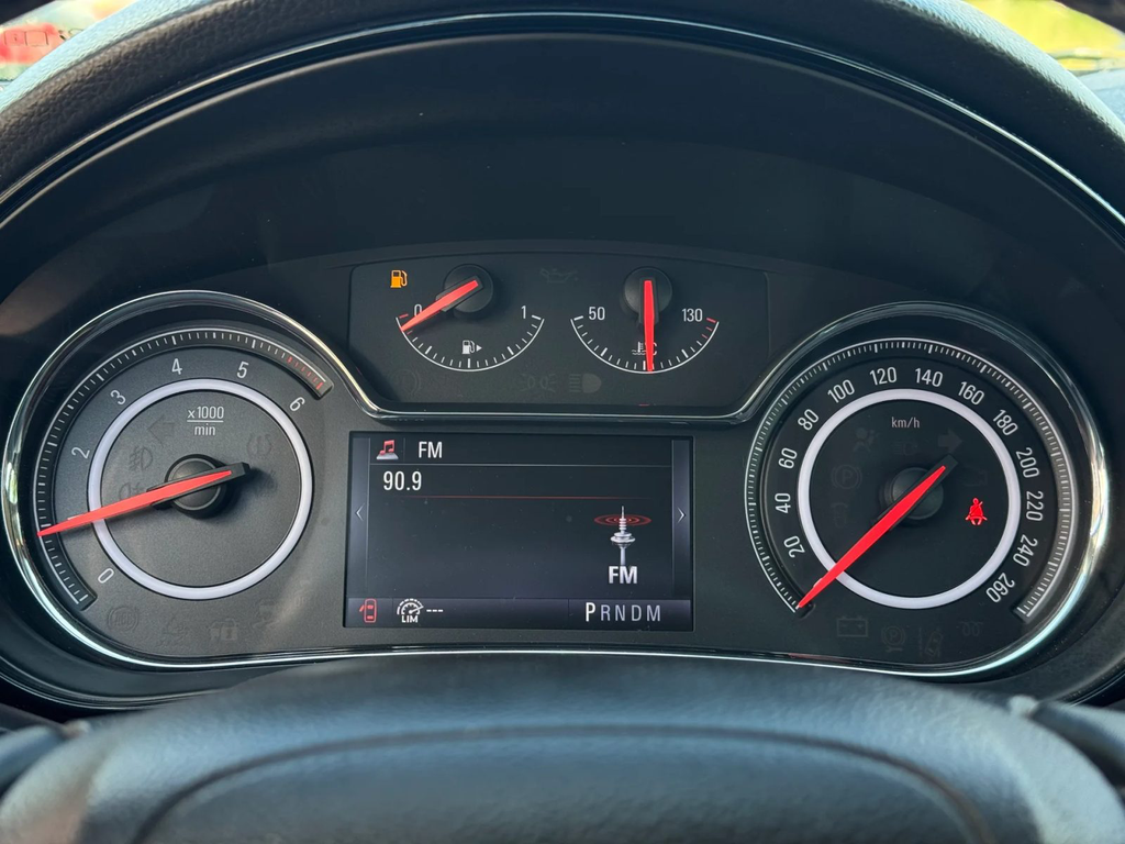Opel Insignia SB892HW-12.webp