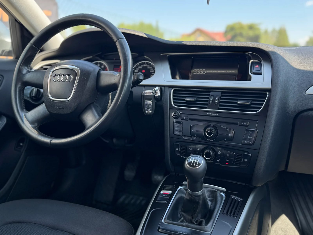 Audi A4 B8 SB893HW-10.webp