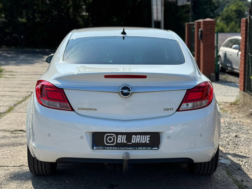 Opel Insignia SB179JA-03.webp