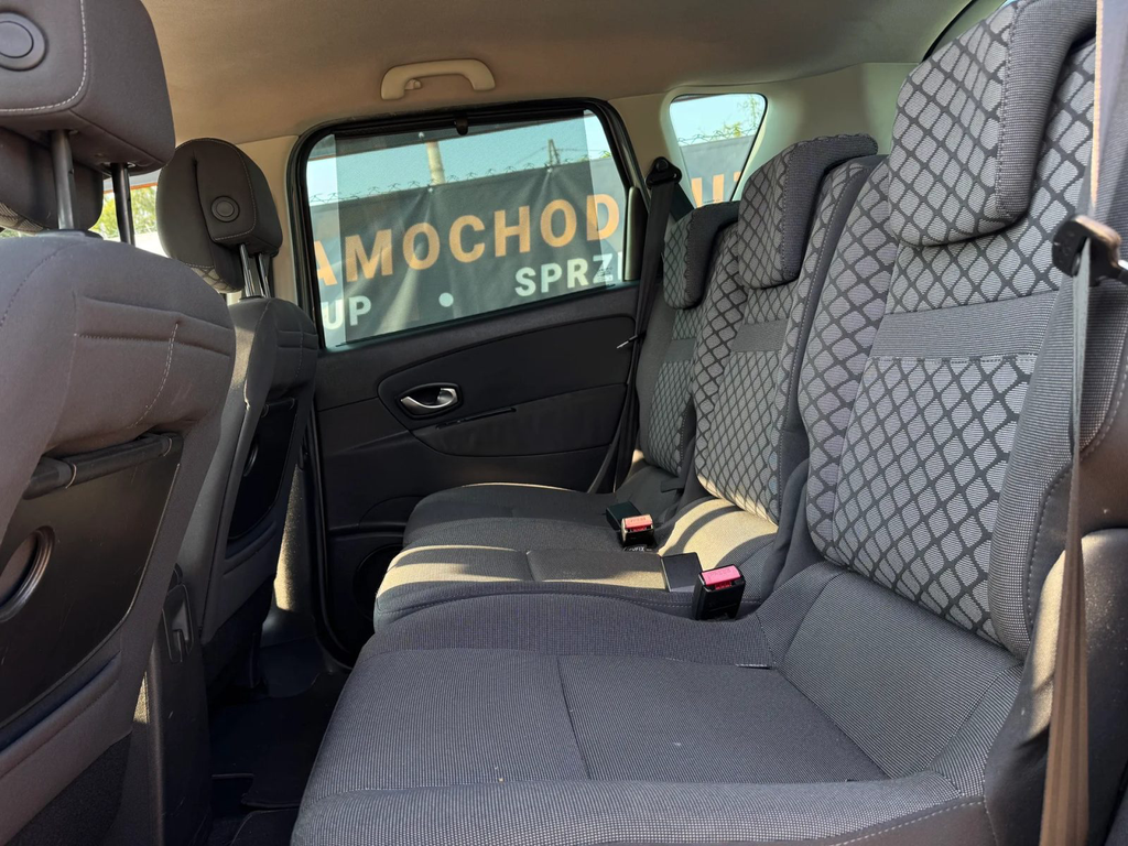 Renault Scenic SB241JA-05.webp