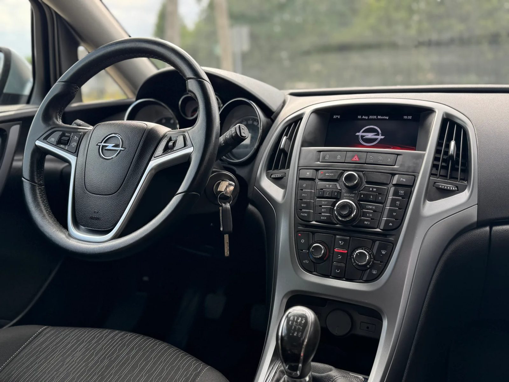Opel Astra SB062JA-11.webp