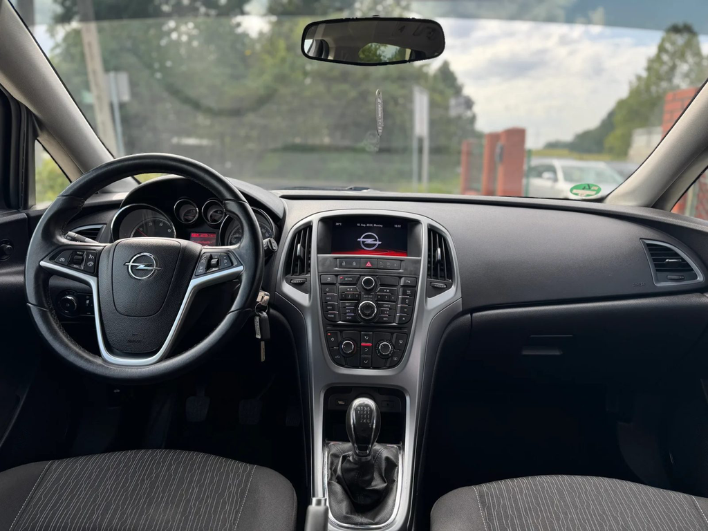 Opel Astra SB062JA-10.webp