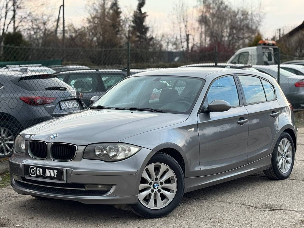 BMW 1 Серія • 2009 • 2.0