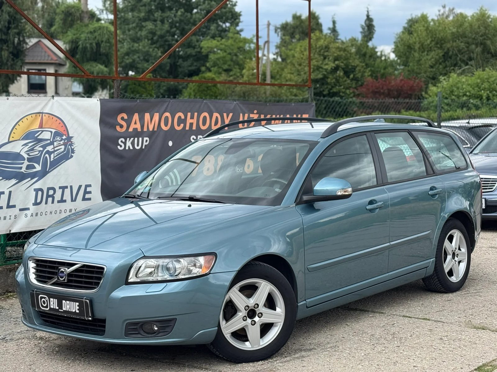 Volvo V50• 2009 • 1.8