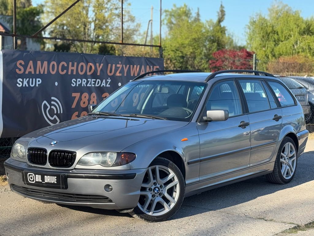 BMW E46 • 2004 • 2.0